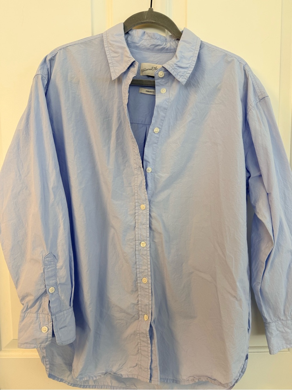 Universal Thread Men's Light Blue Casual Button-Down Shirt